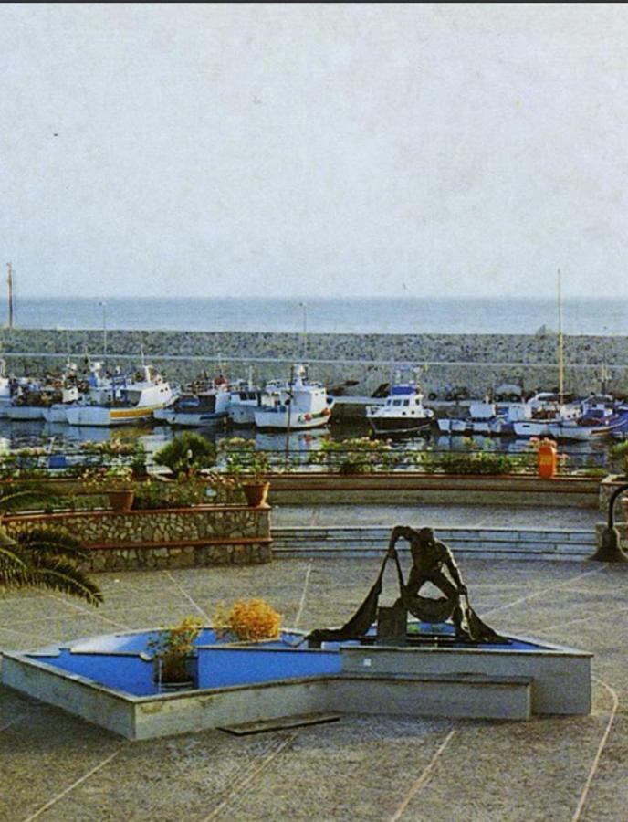 Casa Alice Hotell Isola delle Femmine Exteriör bild